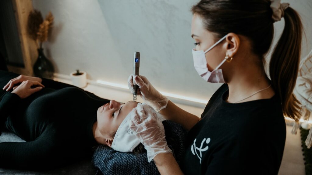 μεσοθεραπεια dermapen