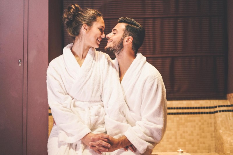 πακέτο μασάζ ζευγαριών Serenity Suite Day – Half-Day Couples Retreat